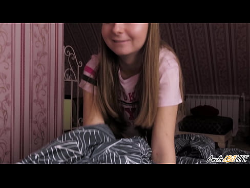 ❤️ Blondie imeb oma BFF-i sügavalt ja saab sperma suhu ️ Super seks at us et.pornado-co.ru ❌️
